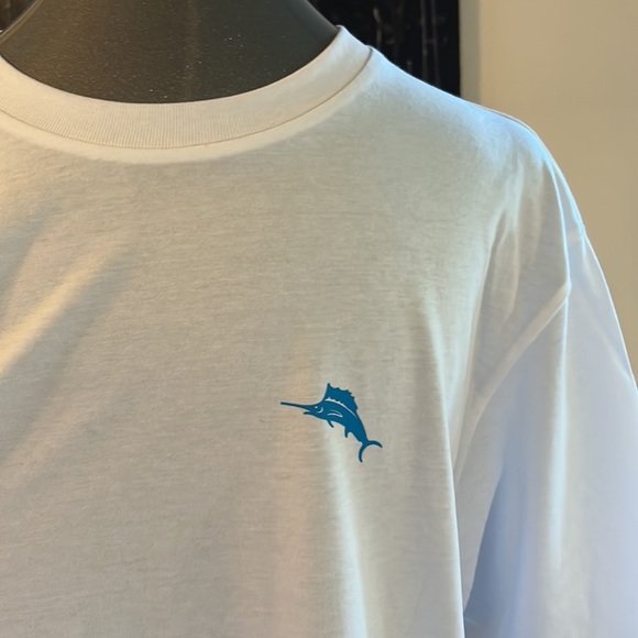 NWOT Tommy Bahama Bump and Rum Pocket T-Shirt - Picture 3 of 9